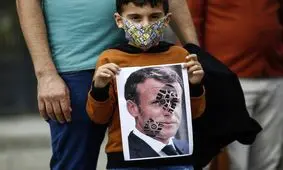 ایران داستان معروف شیری که عاشق شد را به دقت خوانده است!