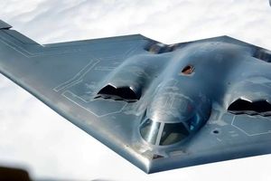 چه کسی بمبافکن بی ۲ آمریکا را ساخت؟