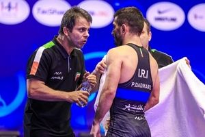 رد پیشنهادهای میلیاردی عربستان و چین از سوی سرمربی تیم ملی کشتی فرنگی ایران