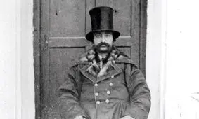  سفر به تاریخ؛ «ملیجکِ بیمار» در آغوش «ناصرالدین‌شاهِ نگران»