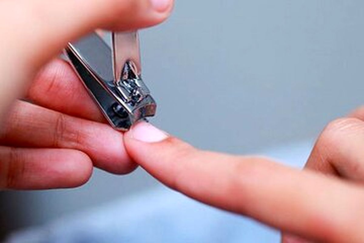چرا مو و ناخن در برخی افراد سریعتر از دیگران رشد میکند؟