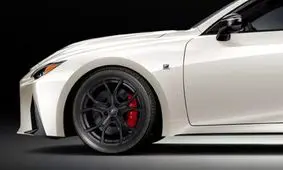 آخرین فرصت برای خرید لکسوس ۸ سیلندر/ تصاویر