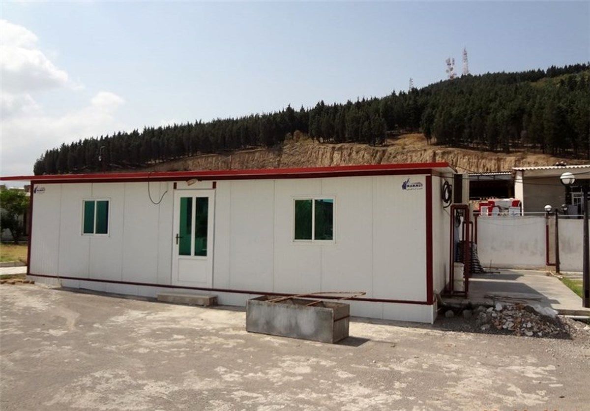 آغاز نصب کانکس در مناطق زلزله زده غرب هرمزگان