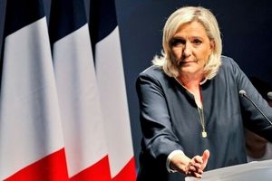 لوپن: تنها راه‌حل بحران فرانسه انتخابات زودهنگام است
