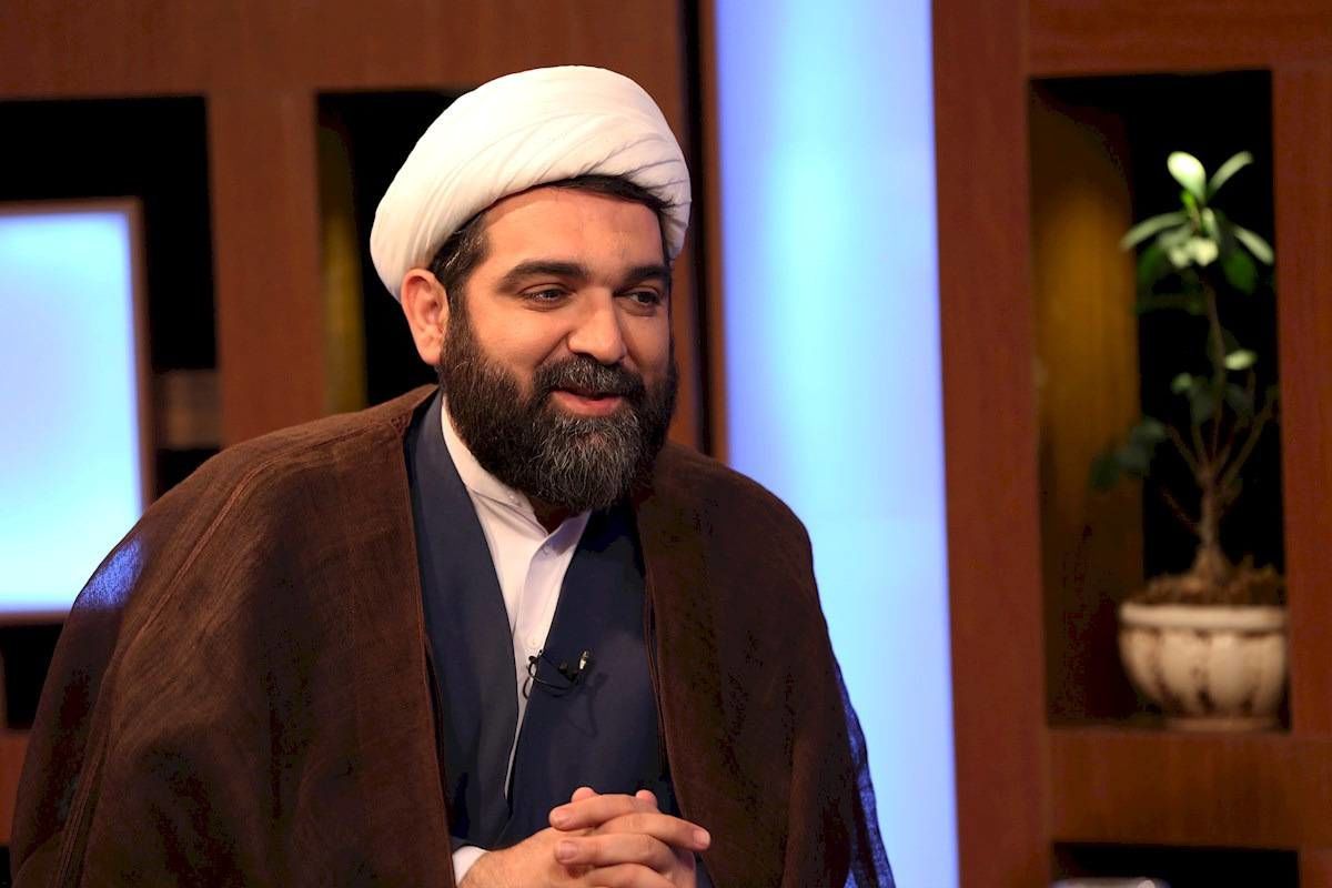 سوال عجیب دختر مجرد از روحانی معروف تلویزیون/ ویدئو