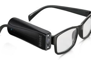 ابداع عینک هوشمند برای درمان نابینایی