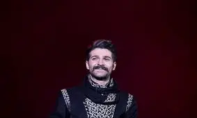 تصاویری از حضور هنرمندان در مراسم خاکسپاری حمید هیراد