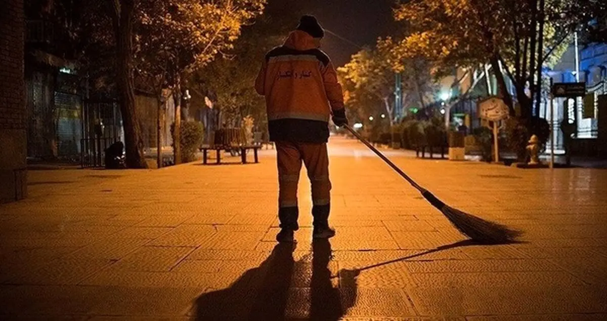 مرگ تلخ پاکبان جوان در بلوار امام رضا / تصادف شدید او را به از خیابان به پیاده رو پرت کرد