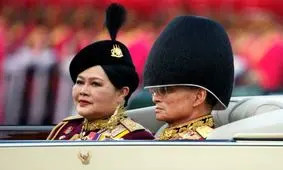  ملکه محبوب تایلند درگذشت/ نخست وزیر تایلند به دلیل مرگ ملکه مادر سفر به اجلاس آسه‌آن را لغو کرد