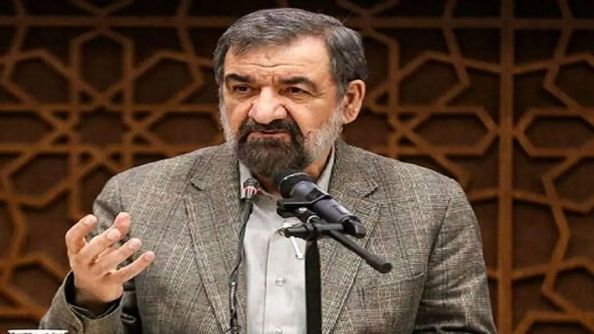 محسن رضایی: سفر رئیس‌جمهور به روسیه راهبرد عمل‌گرایانه برای رفع تحریم است

