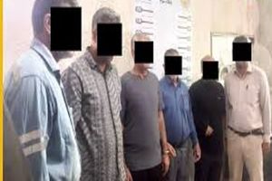 ۵ تن از نیروهای شرکت برق مشهد بازداشت شدند ۵ تن از نیروهای شرکت برق مشهد بازداشت شدند