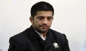کلیپ طنز شبکه استانی لرستان به نماز خواندن علیرضا دبیر در جلسه رسمی/ ویدئو

