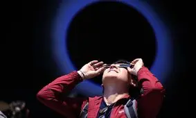 افزایش بیماران مبتلا به درد چشم پس از خورشیدگرفتگی روز دوشنبه

