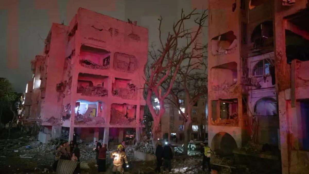 شهر عراد با یک موشک ویران شد