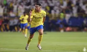 دست رد رونالدو به سینه ترامپ
