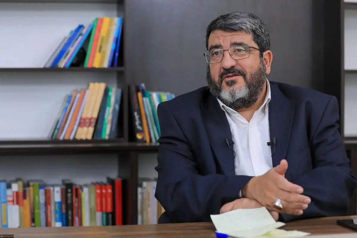اگر آمریکا از فشار اقتصادی جدید نفع نبرد به همان سیاست قبلی بازمی‌گردد/ همان‌طور که دمحسن رضایی گفت «یک قطره نفت از تنگه نباید خارج شود»، امید است در شورای عالی امنیت همه به این جمع بندی برسند