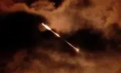 موج جدید حملات موشکی و پهپادی به کویت/ شنیده شدن انفجارهای شدید در بحرین/ پایگاه آمریکایی «علی السالم» هدف قرار گرفت