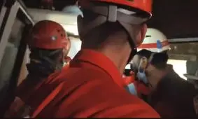 اعزام ۳ امدادگر هلال احمر آسیب دیده از حملات هوایی در عوارضی تهران-قم به بیمارستان