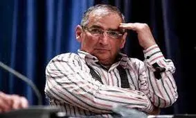 طنزی تلخ درباره محل دستگیری صادق زیباکلام/ عکس