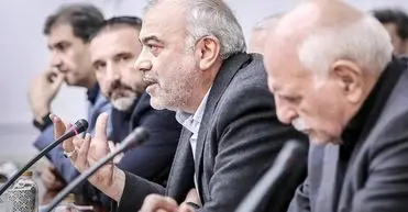 بحران فراتر از گفتگوست؛ بررسی دیدار اصناف و بازاریان معترض با رئیس‌جمهور و اعضای دولت/ بازاریانی که هرگز در اعتراضات با مردم همراهی نکرده‌اند، حالا سرمایه خود را در خطر دیده و علیه گرانی به پاخاستند