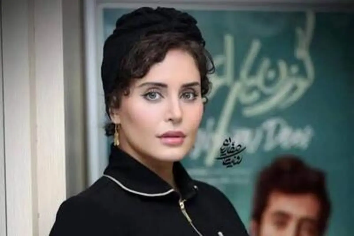  سفر در زمان؛ «الناز شاکردوست» در سفر اروپا و در یک خودروی کوچک؛ سال 98 