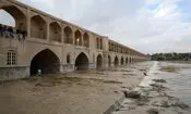 ۱۶ نفر از غرق شدگی در زاینده رود نجات یافتند

