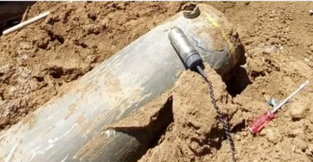خنثی‌سازی بمب سنگر شکن ۱۰۰۰ پوندی در چگنی استان لرستان 

