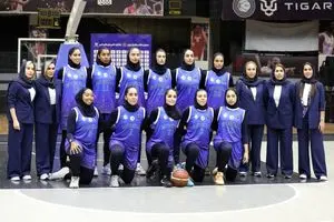 سرگردانی و وضعیت نامناسب دختران بسکتبالیست استقلال در فرودگاه / تصاویر