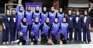 سرگردانی و وضعیت نامناسب دختران بسکتبالیست استقلال در فرودگاه / تصاویر

