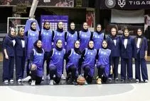 سرگردانی و وضعیت نامناسب دختران بسکتبالیست استقلال در فرودگاه / تصاویر

