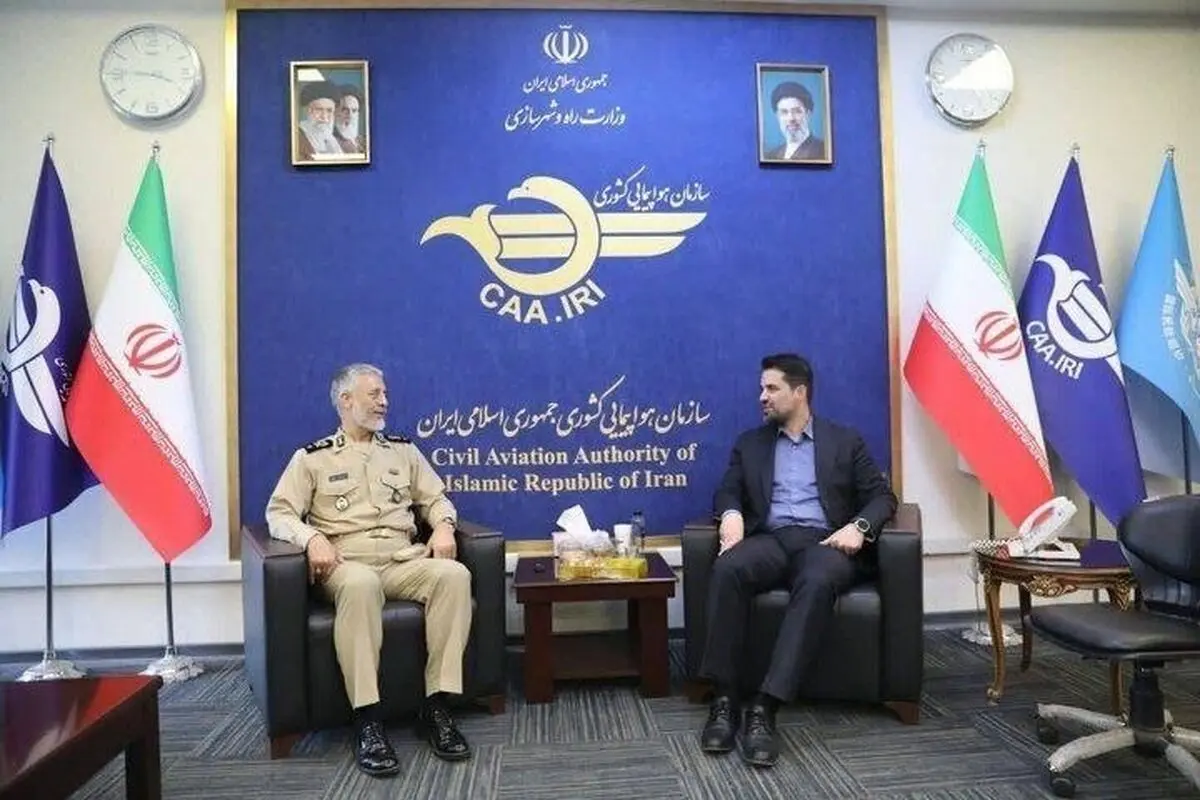 دریادار سیاری: آمریکا در جنگ با ایران شکست خواهد خورد