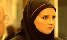 سفر در زمان؛ «گوهر امینی» سریال کلینیک رویا در پشت صحنه یک فیلم؛ سال 99 