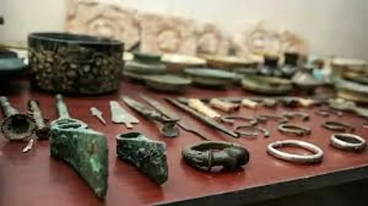 کشف گنج نفیس در خدابنده زنجان
