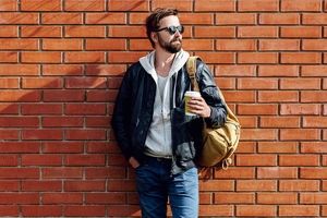 چگونه کیف مناسب با هودی انتخاب کنیم؟