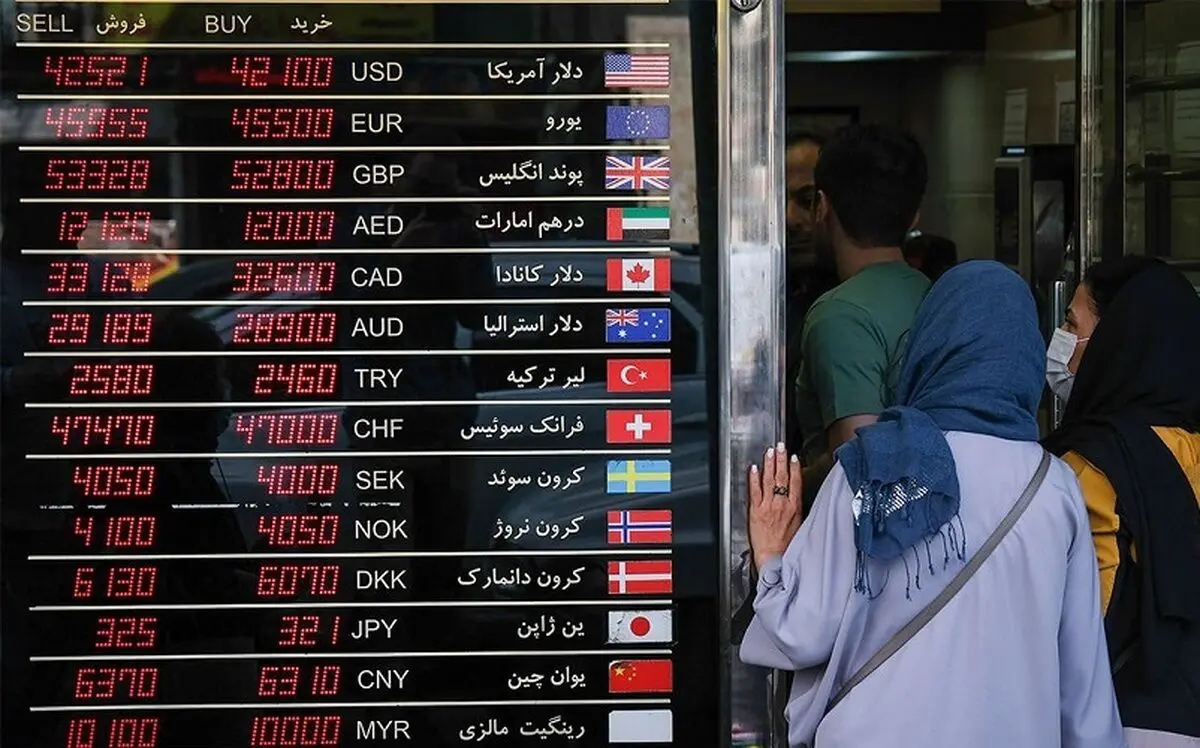 قیمت دلار و ارز ۴ شهریور ۱۴۰۵؛ کاهش دلار و یورو در بازار