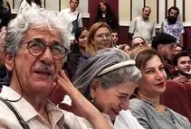 واکنش ها به تذکر مادر لیلی رشیدی به او در یک مراسم رسمی/ آن اندازه که این حاشیه ای که احترام برومند ساخت موجب حرف و حدیث شده، خود بزرگداشت شاه‌محمدلو دیده نشده است!/ ویدئو
