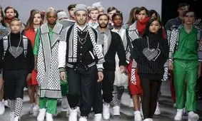 فشن شو با لباس سنتی و چفیه فلسطین/ ویدئو