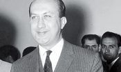 ترور حسنعلی منصور با اسلحه هاشمی رفسنجانی بود؟/ کشته شدن نخست وزیر شاه که جرقه انقلاب را زد