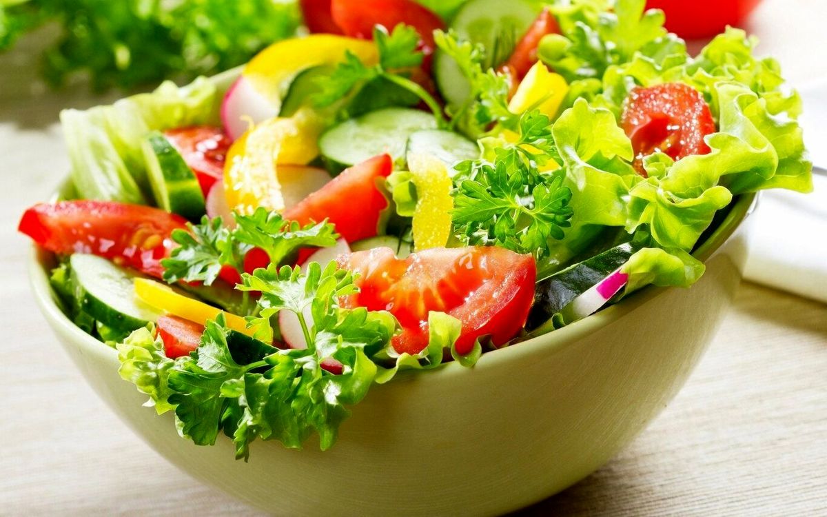 بهترین چاشنی ها برای سالاد