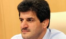 جشن تولد متفاوت برای دختران مهروماه با رسول خادم/ ویدئو

