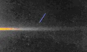 ماهیت اشیاء پرنده نورانی مشاهده شده در آسمان تربت جام چیست؟

