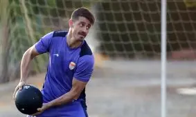 «وریا غفوری» خبر خداحافظی خود از فوتبال را تکذیب کرد

