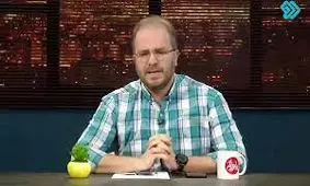 واکنش مجری پاورقی به دست دادن فغانی با ترامپ/ ویدئو