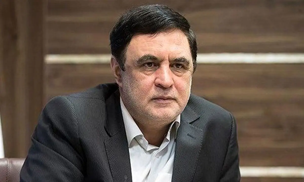 انقلابی‌نماها می‌گویند آنچه ما به مصلحت می‌دانیم باید اعمال شود حتی اگر مردم همراه نباشند
