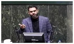 تهدید وزیر علوم همزمان با تداوم برگزاری اعتراضات دانشجویی