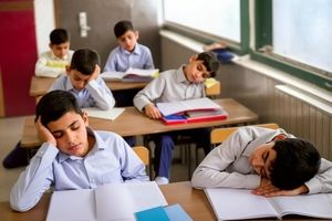 زنگ مدرسه صبح زود بخورد، خوب است یا بد؟