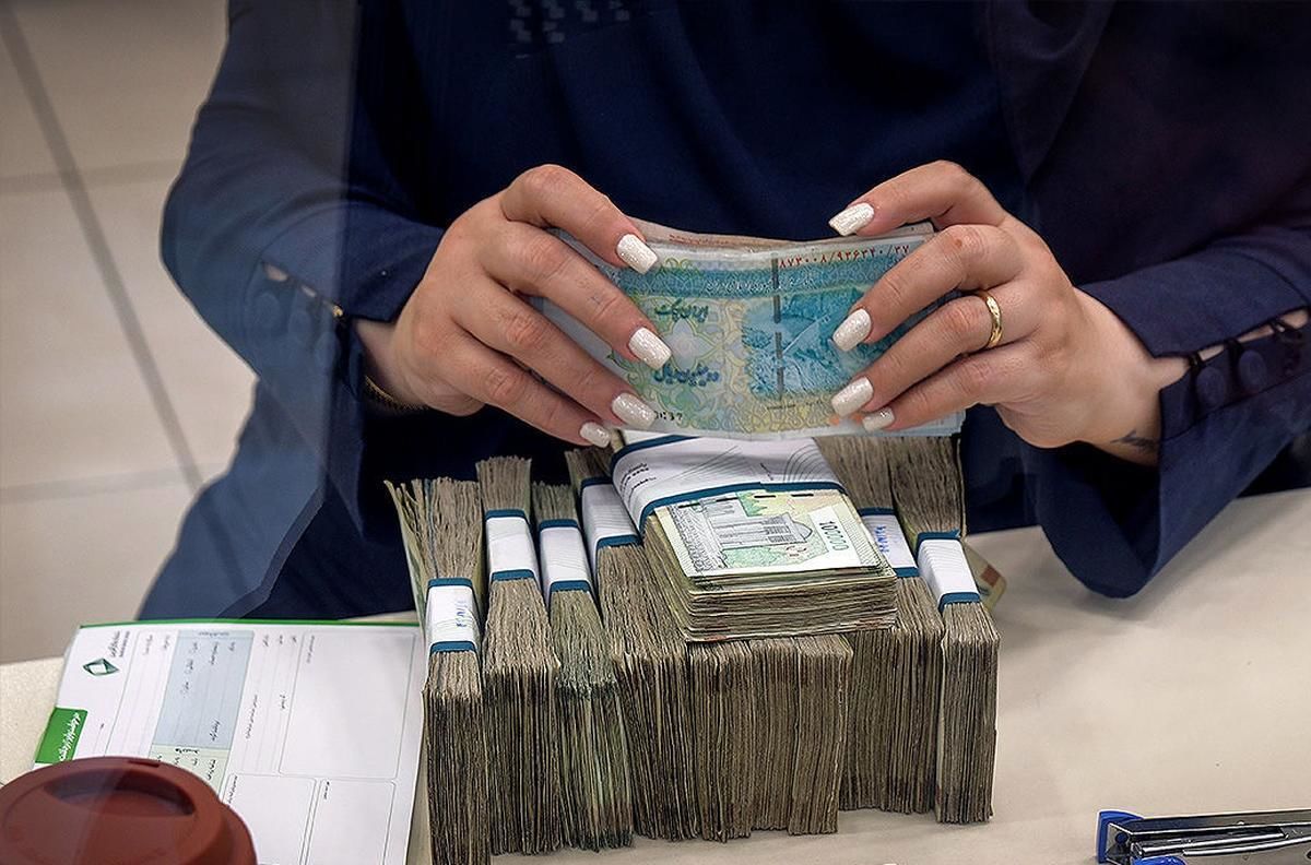 عیدی کارمندان و بازنشستگان امروز واریز میشود؟