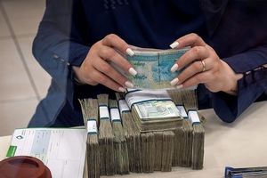 عیدی کارمندان و بازنشستگان امروز واریز می‌شود؟