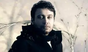 انتشار تصویر تازه از محسن چاوشی هم‌زمان با قطعه «بامداد خمار»