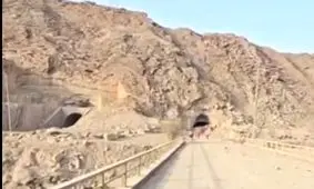 گزارش صدا و سیما و خبرگزاری تسنیم از حمله آمریکا به تونل‌های شهید میرزایی در ورودی به بندرعباس/ ویدئو